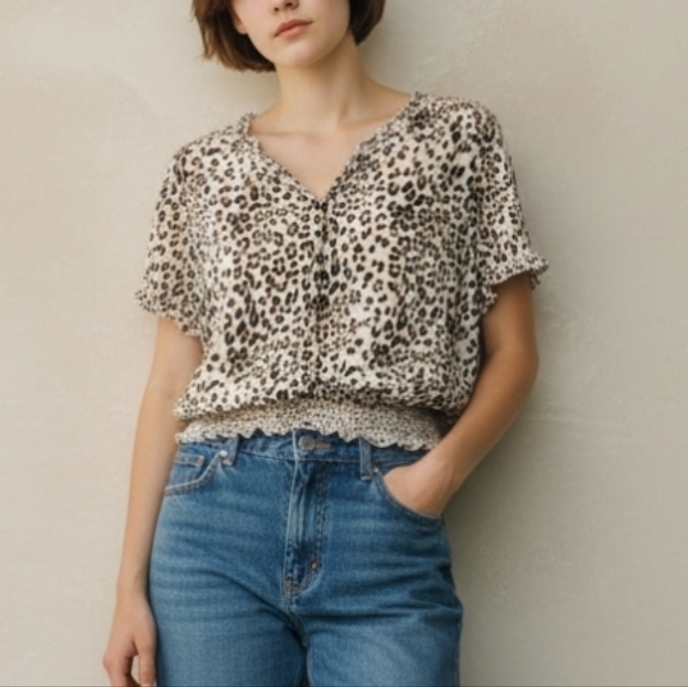 Faded glory Tan and Black Leopard Print Top Size Medium